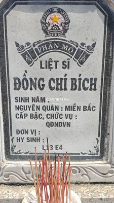 Bia mộ tại Nghĩa trang liệt sĩ phường Hoà Hải - Phường Hòa Hải - Quận Ngũ Hành Sơn - Đà Nẵng · ảnh: HỖ TRỢ GIA ĐÌNH TÌM THÔNG TIN - MỘ LIỆT SĨ — liệt sĩ BÍCH