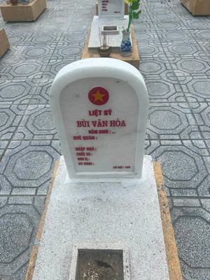 Ảnh bia mộ của liệt sĩ BÙI VĂN HÒA