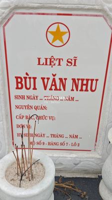 Ảnh bia mộ của liệt sĩ Bùi Văn Như