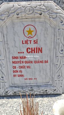 Ảnh bia mộ của liệt sĩ ... CHÍN