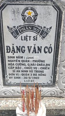 Ảnh bia mộ của liệt sĩ Đặng Văn Có