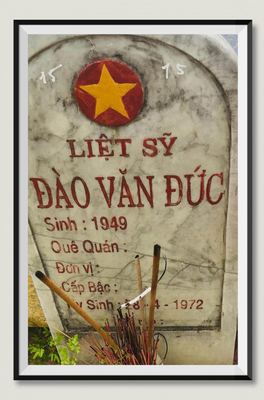 Ảnh bia mộ của liệt sĩ Đào Văn Đức