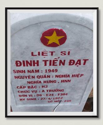 Ảnh bia mộ của liệt sĩ Đinh Tiến Đạt