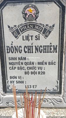 Ảnh bia mộ của liệt sĩ Đồng chí Nghiêm