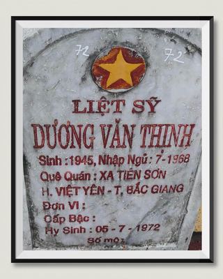 Ảnh bia mộ của liệt sĩ Dương Văn Thịnh