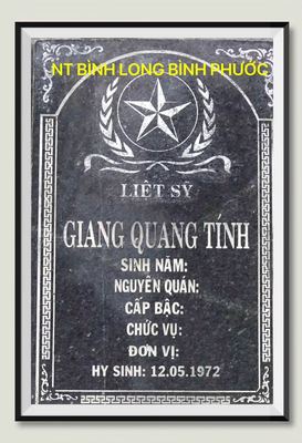 Ảnh bia mộ của liệt sĩ Giang Quang Tính