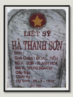 Ảnh bia mộ của liệt sĩ Hà Thanh Sơn