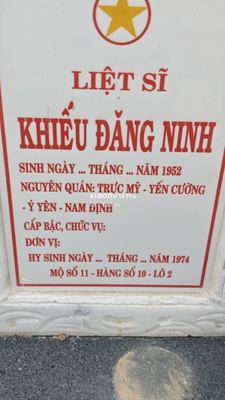 Bia mộ tại Xã Quế Long - Huyện Núi Thành - Quảng Nam · ảnh: Be You — liệt sĩ KHIẾU ĐĂNG NINH