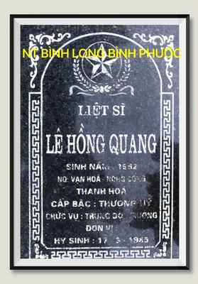 Ảnh bia mộ của liệt sĩ Lê Hồng Quang