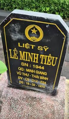 Bia mộ tại Chư Prông - Huyện Chư Prông - Gia Lai · ảnh: FB Đinh Tuấn — liệt sĩ Lê Minh Tiêu