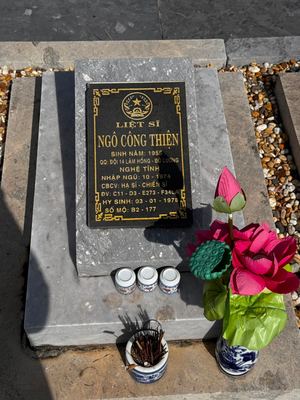 Bia mộ tại NTLS Trà Võ - Thạnh Đức - huyện Gò Dầu - Tây Ninh — liệt sĩ NGÔ CÔNG THIỆN