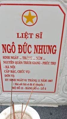Ảnh bia mộ của liệt sĩ Ngô Đức Nhung