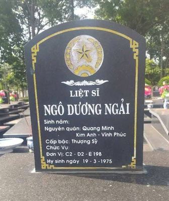 Ảnh bia mộ của liệt sĩ Ngô Dương Ngãi