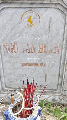 Ảnh bia mộ của liệt sĩ Ngô Văn Hoán