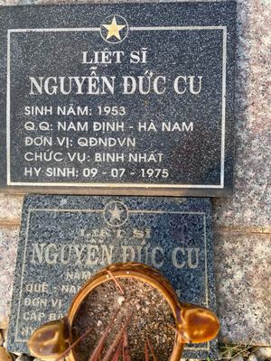 Ảnh bia mộ của liệt sĩ Nguyễn Đức Cu