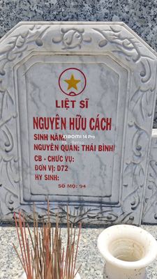 Ảnh bia mộ của liệt sĩ Nguyễn Hữu Cách