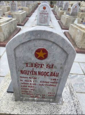 Bia mộ tại Nghĩa trang liệt sĩ Xã Hải Thượng - tỉnh Quảng Trị — liệt sĩ Nguyễn Ngọc Báu