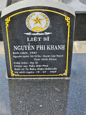 Bia mộ tại NT Tỉnh - Thành phố Buôn Ma Thuột - Đắk Lắk · ảnh: Vùng Trời Bình Yên — liệt sĩ NGUYỄN PHI KHANH