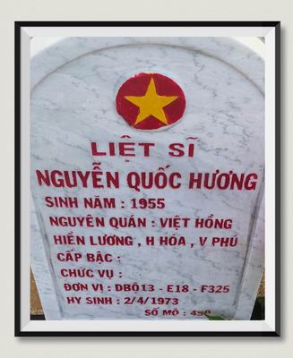 Bia mộ tại Nghĩa trang liệt sĩ Huyện Triệu Phong - tỉnh Quảng Trị · ảnh: Người Thái Bình.VN — liệt sĩ NGUYỄN QUỐC HƯƠNG