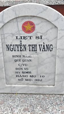 Bia mộ tại Nghĩa trang xã Bình Trị - Huyện Đại Lộc - Quảng Nam · ảnh: Be You — liệt sĩ Nguyễn Thị Vàng