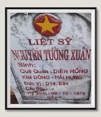 Ảnh bia mộ của liệt sĩ Nguyễn Trường Xuân