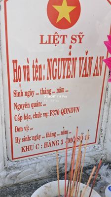 Ảnh bia mộ của liệt sĩ Nguyễn văn An