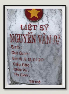 Ảnh bia mộ của liệt sĩ Nguyễn Văn Ba