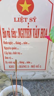 Ảnh bia mộ của liệt sĩ Nguyễn Văn Hoa