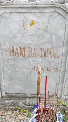 Bia mộ tại Nghĩa trang xã Bình Định - Huyện Thăng Bình - Quảng Nam · ảnh: Be You — liệt sĩ PHẠM BÁ THOA