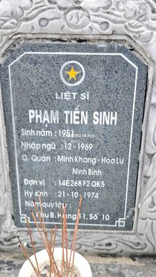 Bia mộ tại Quế Thọ - Huyện Núi Thành - Quảng Nam · ảnh: Be You — liệt sĩ PHẠM TIẾN SINH