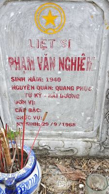 Ảnh bia mộ của liệt sĩ PHẠM VĂN NGHIÊM
