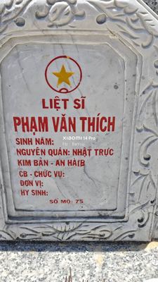 Ảnh bia mộ của liệt sĩ Phạm Văn Thích