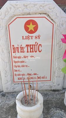 Bia mộ tại Xã Bình Lâm - Huyện Thăng Bình - Quảng Nam · ảnh: Be You — liệt sĩ THỨC