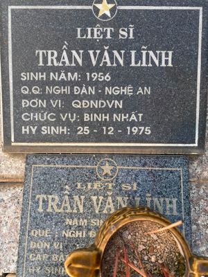 Bia mộ tại Nghĩa trang liệt sĩ Huyện Bến Cát - tỉnh Bình Dương · ảnh: Lê Phượng — liệt sĩ Trần Văn Lĩnh