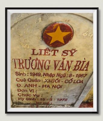 Bia mộ tại Nghĩa trang liệt sĩ Huyện Triệu Phong - tỉnh Quảng Trị · ảnh: Người Thái Bình.VN — liệt sĩ Trương Văn Bìa