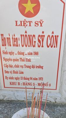 Bia mộ tại Xã Bình Lâm - Huyện Thăng Bình - Quảng Nam · ảnh: Be You — liệt sĩ UÔNG SỸ CÔN