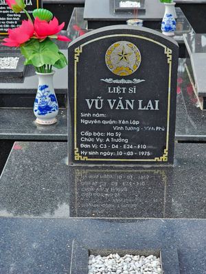 Ảnh bia mộ của liệt sĩ VŨ VĂN LAI